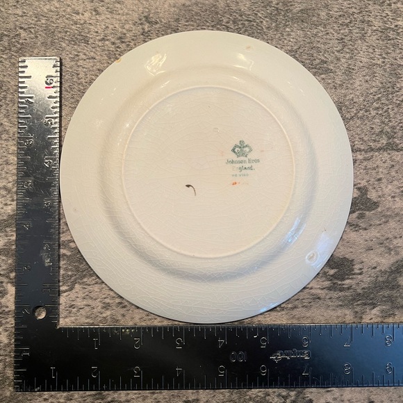 Vintage Johnson Bros English 7 inch Plate - Picture 3 of 3